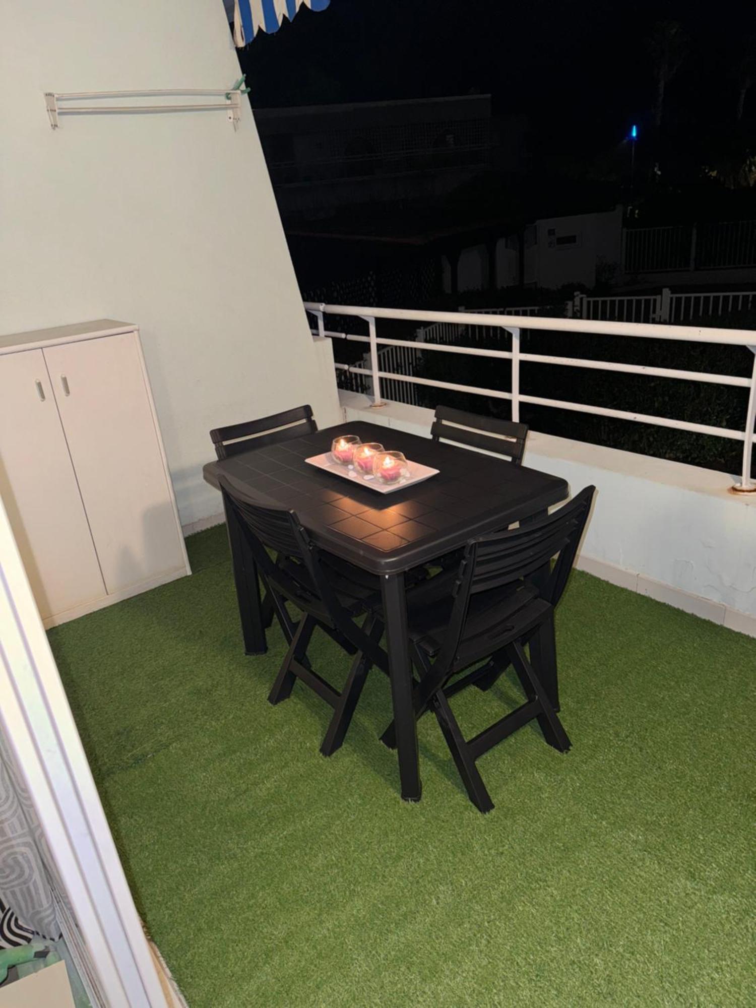 Appartemment Vue Mer Et Piscine Villeneuve-Loubet Eksteriør billede